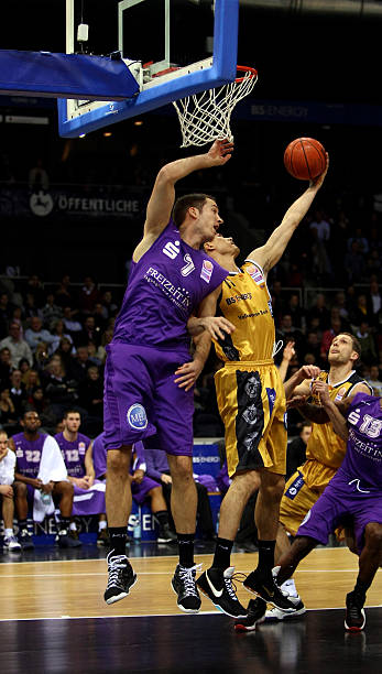 不易的胜利 不易的胜利