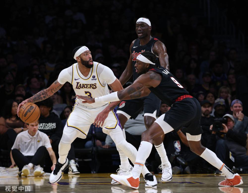 将鱼钩精心 将鱼钩精心