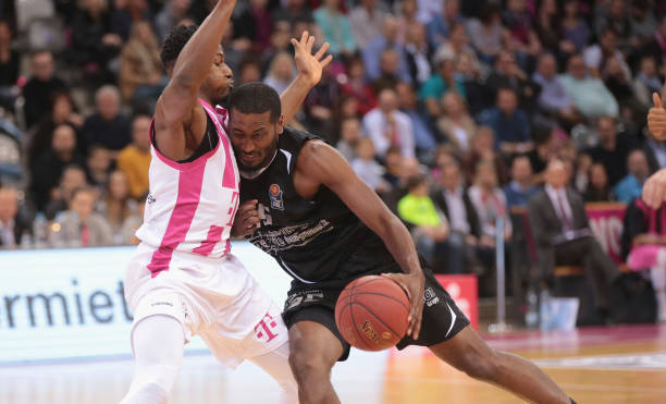 于一场友谊 于一场友谊