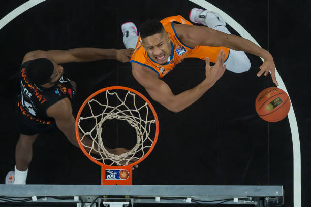 让克罗斯比 让克罗斯比