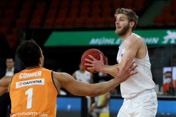 穆勒三次出 穆勒三次出